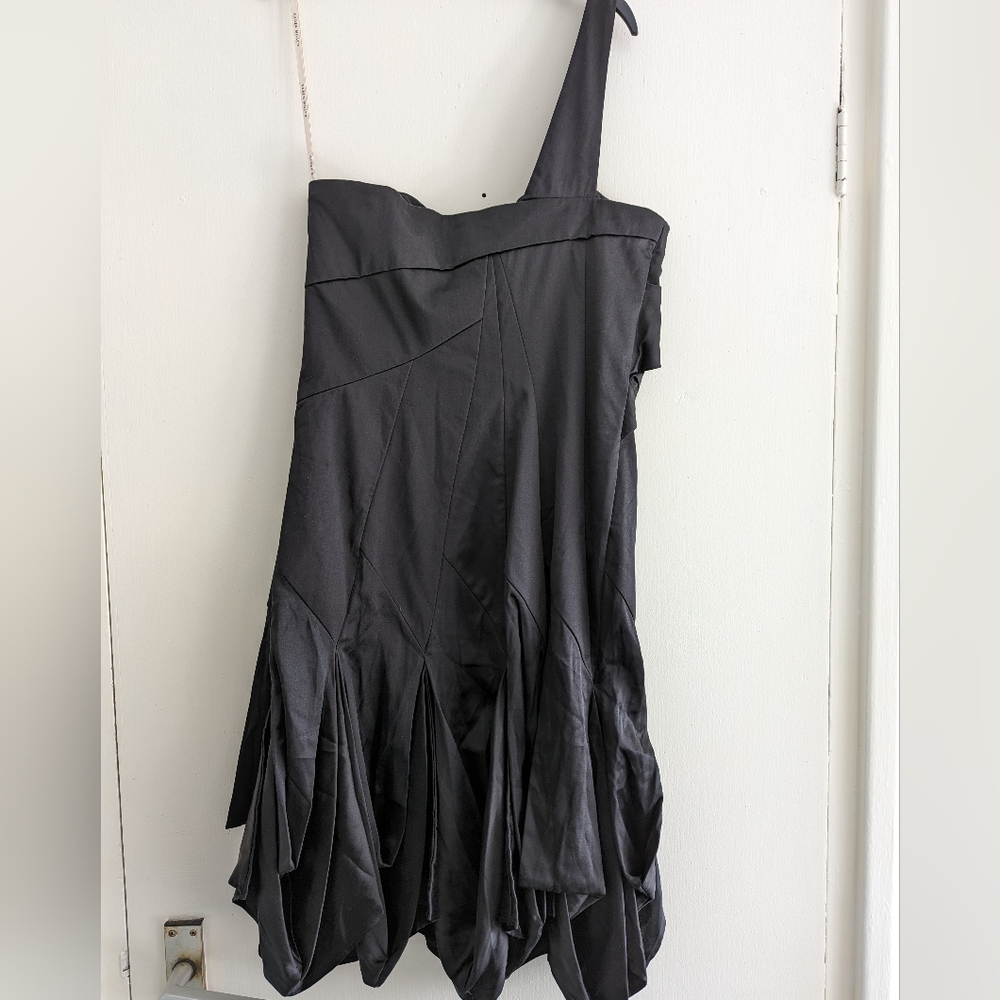 Karen Millen silk, new with tags one strap dress - Picture 4 of 7